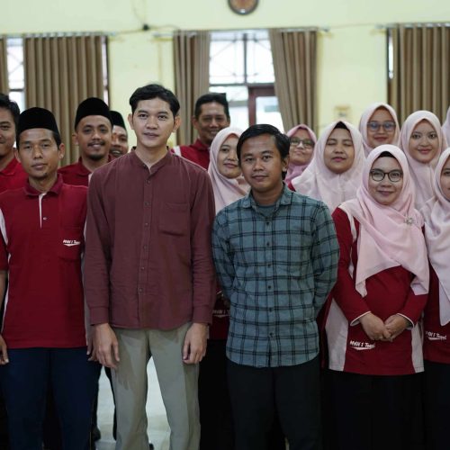 Pelatihan Pemanfaatan Artificial Intelligence (AI) Untuk Pengembangan Konten Pembelajaran